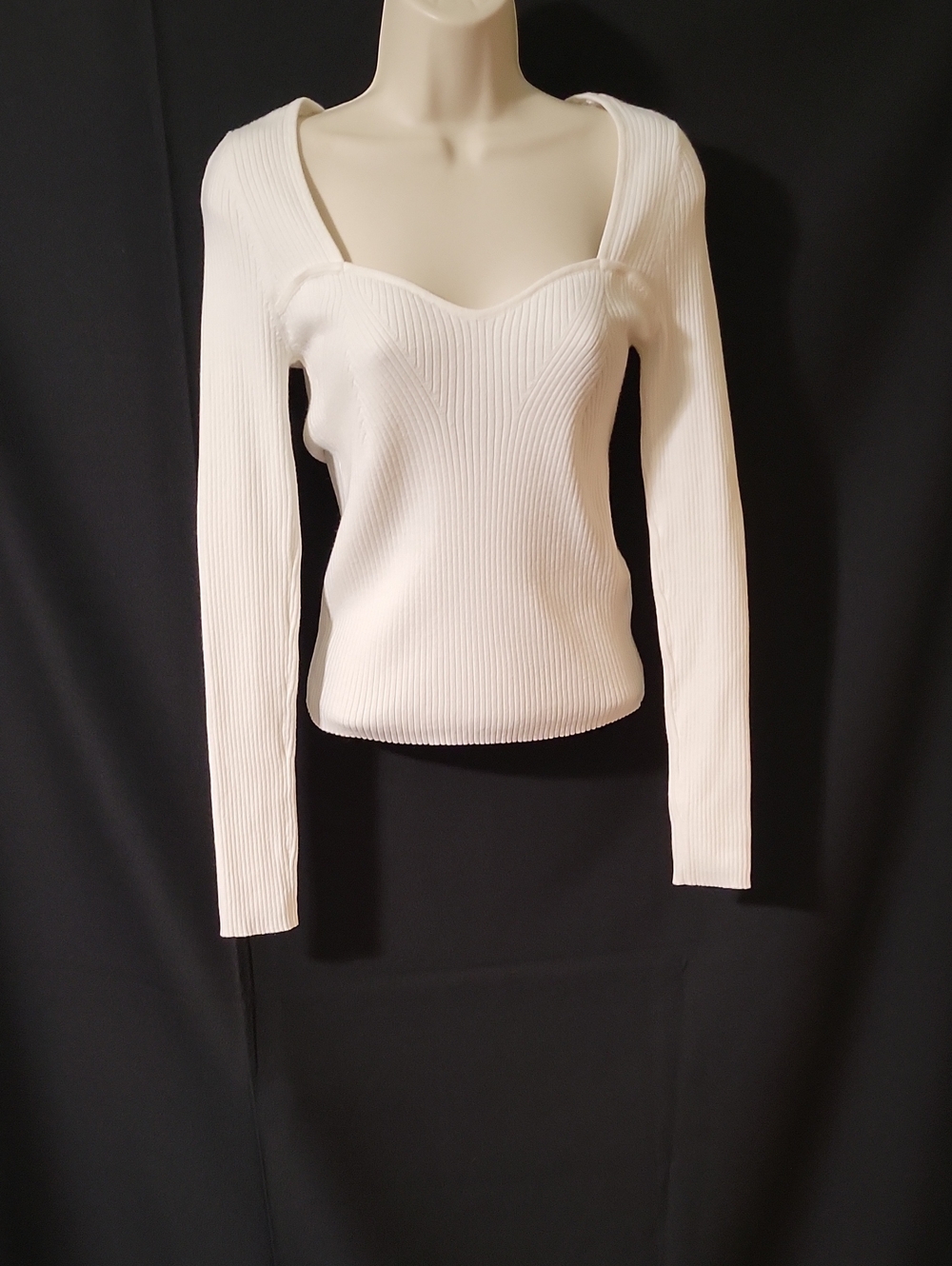 Old Navy Ivory Ribbed Long Sleeve Sweetheart Top, Size M